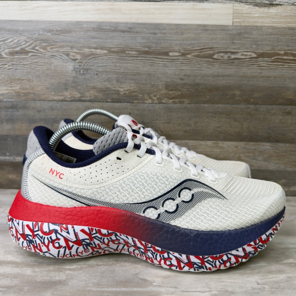 Saucony Kinvara Pro Nyc Womens Size 10 Running Shoes NYC Marathon White Red Navy